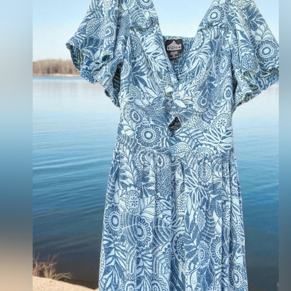 Angie Blue Floral Maxi Dress Size Large (NWT) - Picture 8 of 10